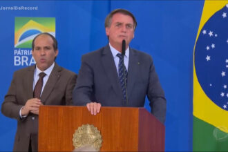tse-comeca-a-julgar-jair-bolsonaro-por-suposto-abuso-de-poder-politico