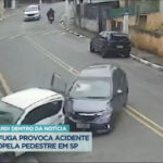 dentro-da-noticia-:-suspeito-em-fuga-bate-o-carro-e-quase-atropela-pedestre