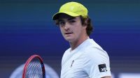 joao-fonseca-x-alex-de-minaur:-horario-e-onde-assistir-ao-miami-open
