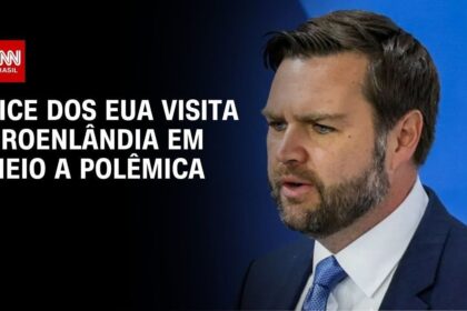 manifestantes-pro-groenlandia-protestam-na-embaixada-dos-eua-na-dinamarca