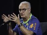 filho-marca-pelo-chile-e-leva-pai-ao-delirio-no-meio-de-entrevista;-veja