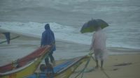 tempestade-fora-de-epoca-deixam-mais-de-100-mortos-na-india-e-no-nepal