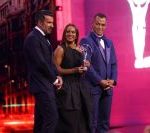 rebeca-andrade-dedica-premio-laureus,-o-oscar-do-esporte,-a-psicologa