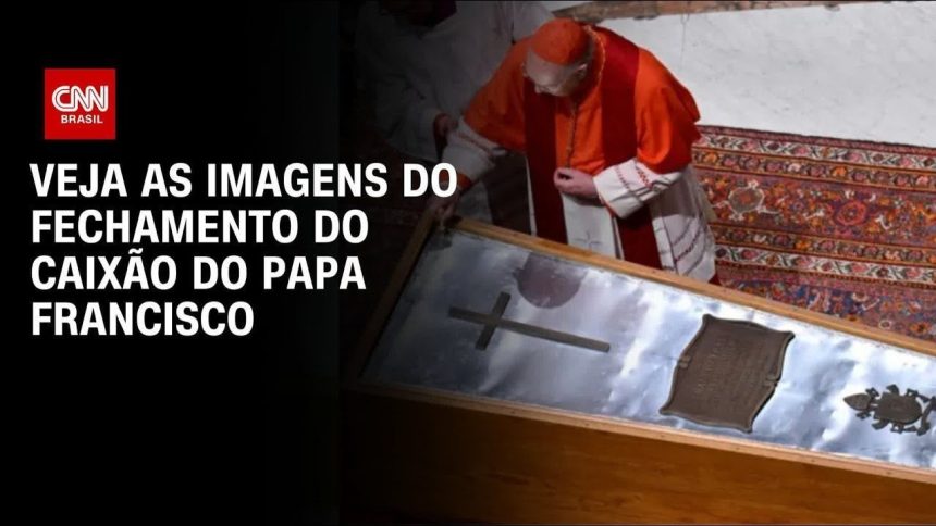 papa-francisco:-vaticano-divulga-fotos-do-fechamento-do-caixao-do-pontifice