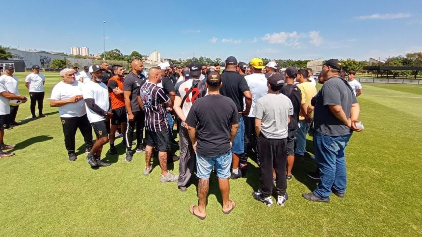 agressoes-e-furtos:-relembre-invasoes-de-cts-no-futebol-brasileiro